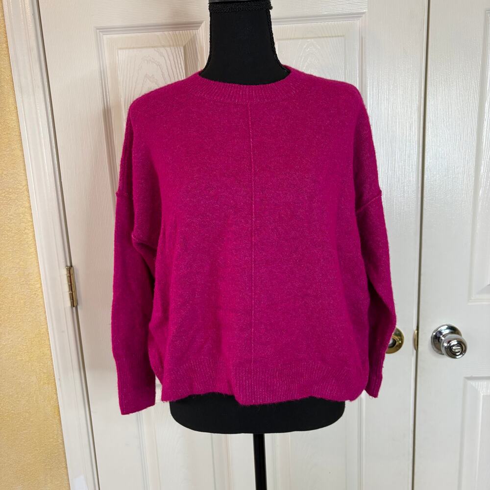 Vince Camuto Crewneck Sweater M Hot Pink Knit